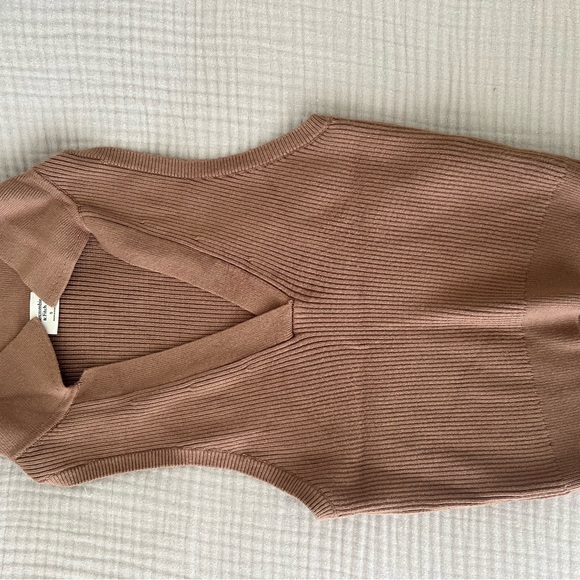 Polo Collar Tank Knit Abercrombie And Fitch (sand) - Picture 2 of 3